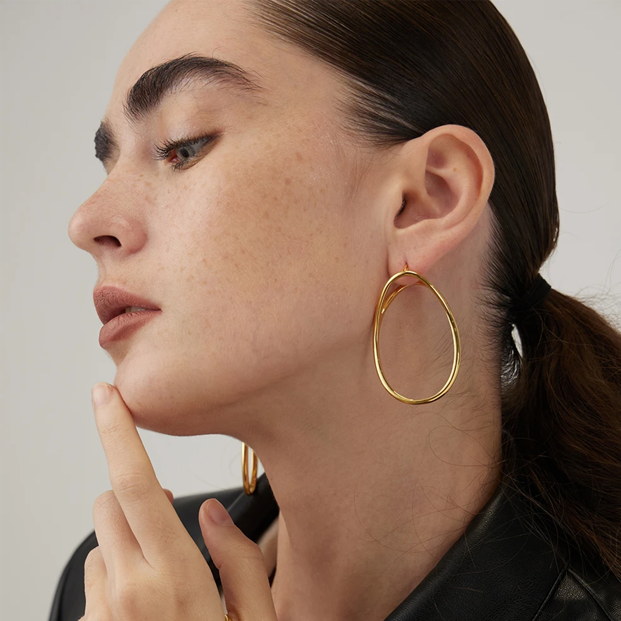 The Oval | Brass | Hoop Earring