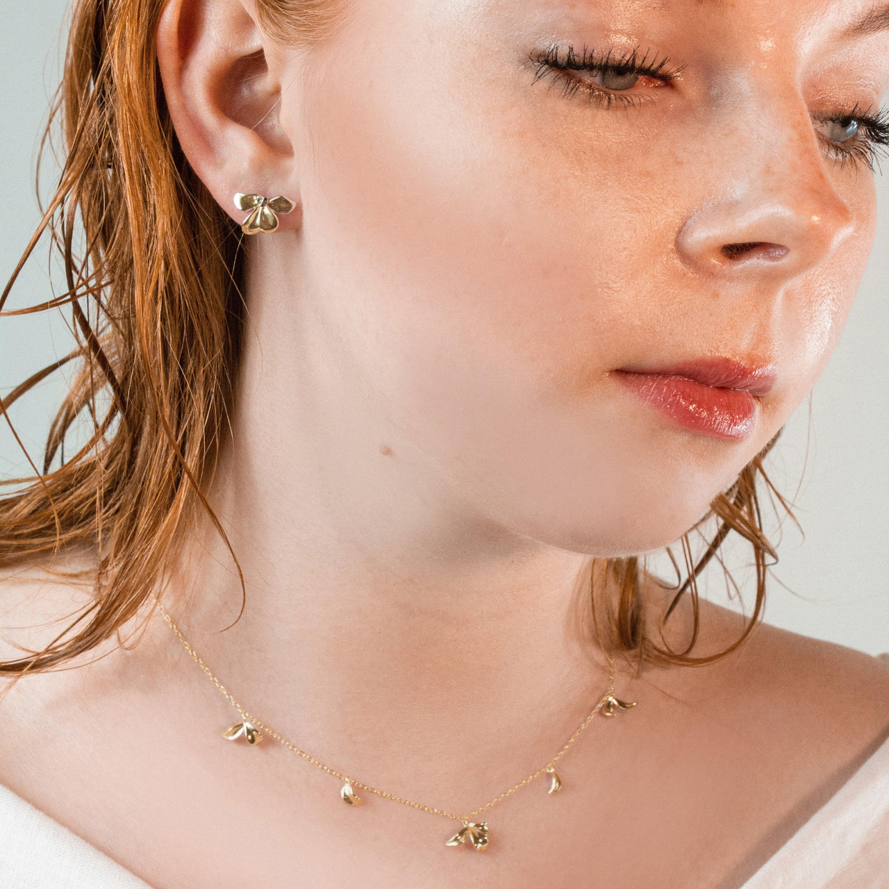 The Petals | Gold | Stud Earrings - Onnesslabel